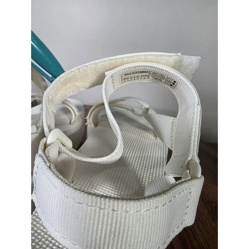 Teva Flatform Universal White Chunky Platform Sandals Size 8